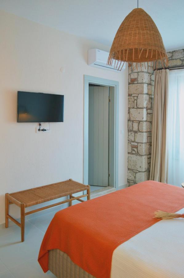 Rijeka Alacati Cesme Bagian luar foto